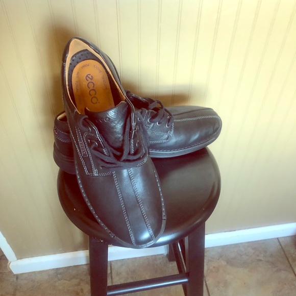 Ecco Other - EUC Men’s Ecco Leather Shoes